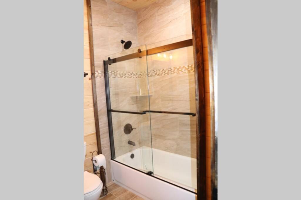 גטלינבורג Chalet Village- Amazing Mountain Views - Piney Butt Place מראה חיצוני תמונה