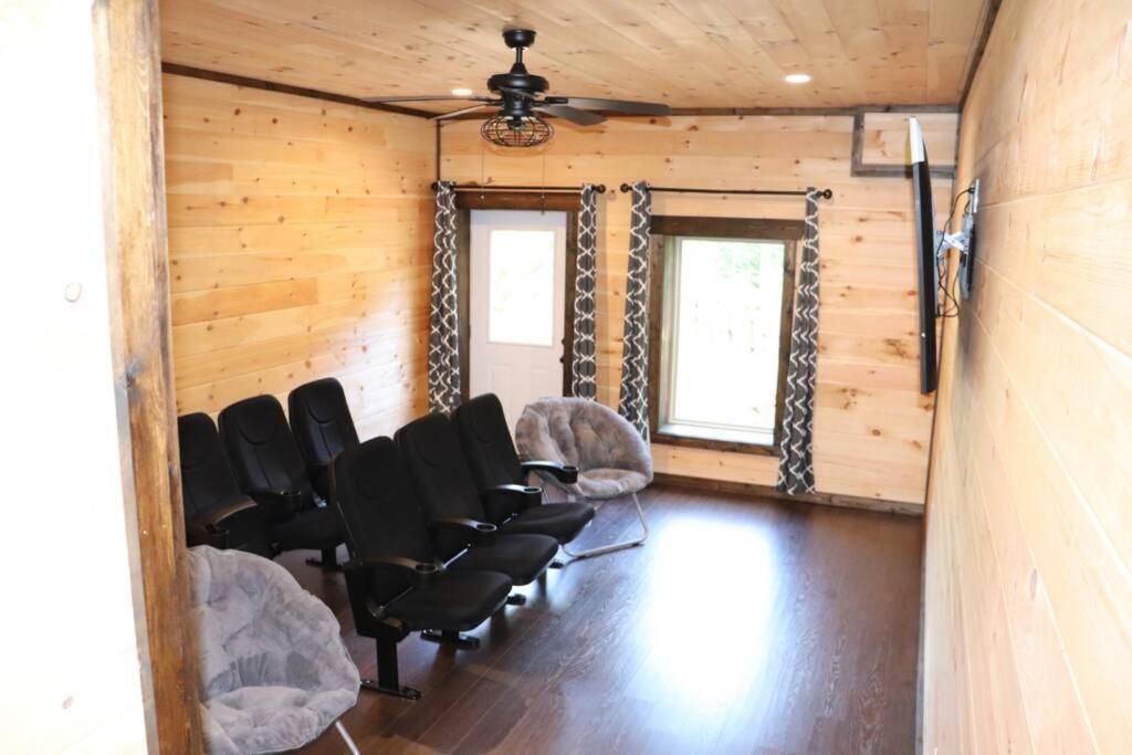גטלינבורג Chalet Village- Amazing Mountain Views - Piney Butt Place מראה חיצוני תמונה