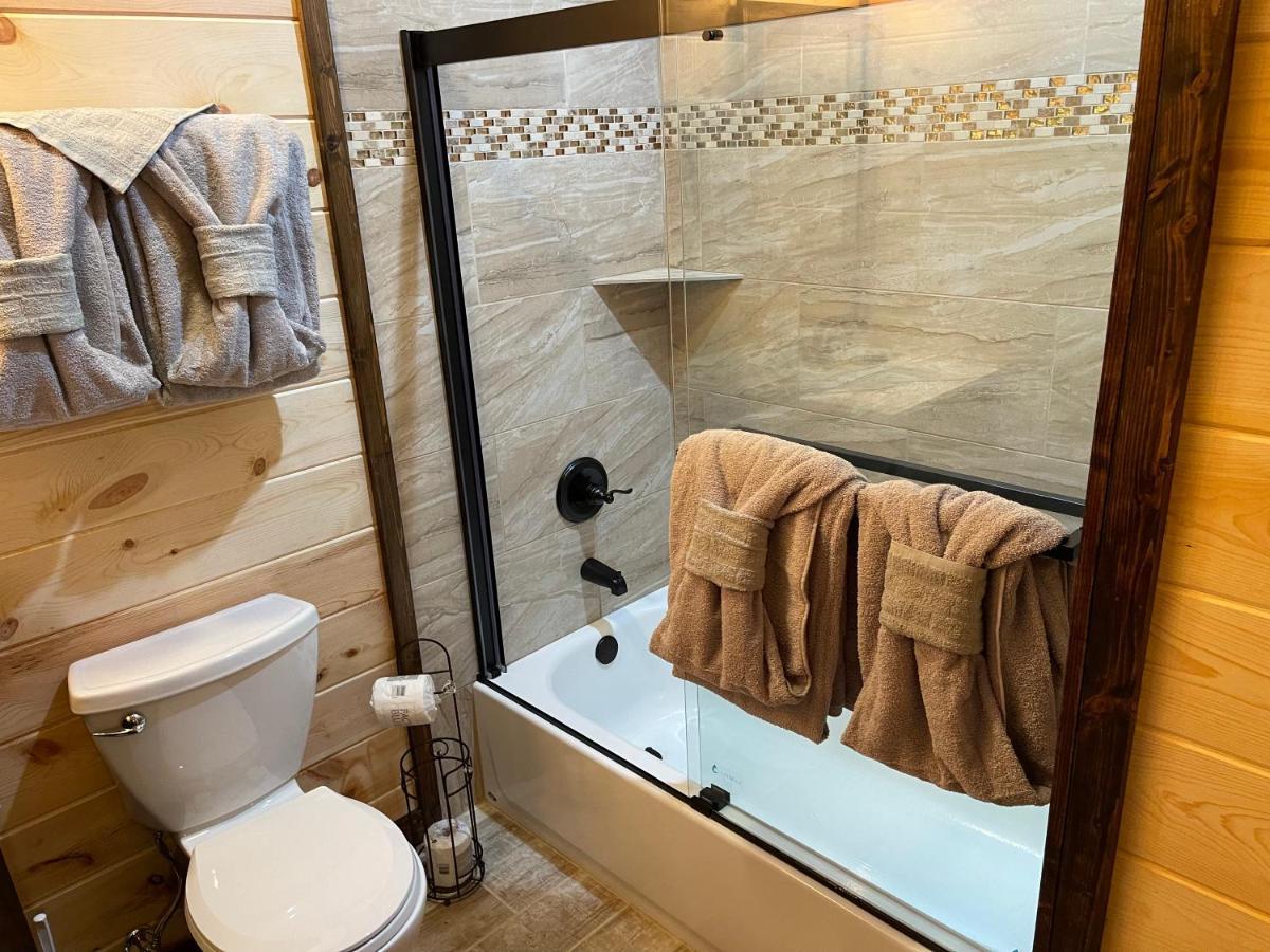 גטלינבורג Chalet Village- Amazing Mountain Views - Piney Butt Place מראה חיצוני תמונה
